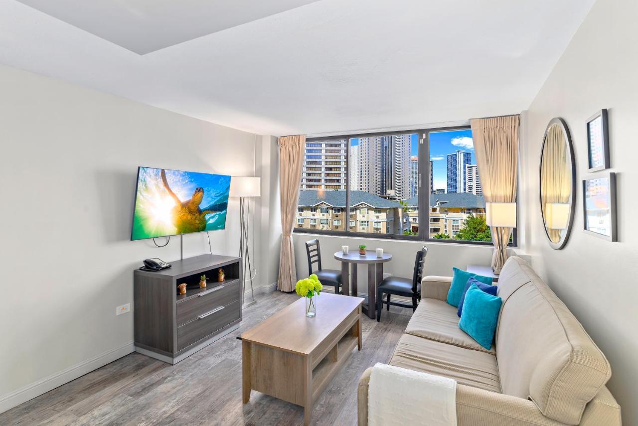Renovated With City View At Aqua Palms Waikiki Honolulu Exterior foto
