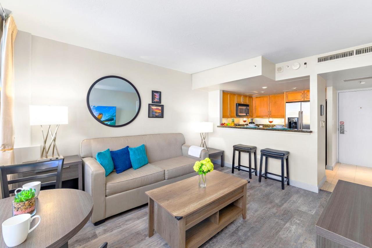 Renovated With City View At Aqua Palms Waikiki Honolulu Exterior foto